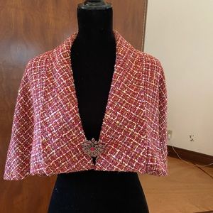 VINTAGE RED TWEED CAPE